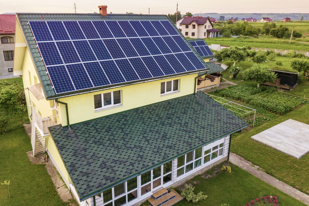 découvrez toutes les informations essentielles sur le surplus photovoltaïque (pv) : optimisez votre production d'énergie solaire, comprenez les bénéfices financiers et apprenez comment gérer efficacement votre surplus pour maximiser vos économies d'énergie.
