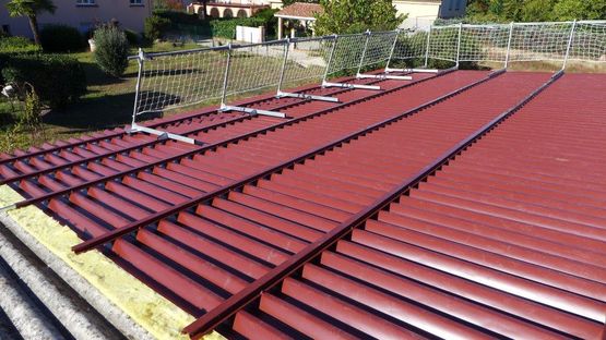 découvrez tout sur la surtoiture, une solution efficace pour améliorer l'isolation et la durabilité de votre toiture existante. apprenez les avantages, les matériaux utilisés et les étapes pour réussir votre projet de surtoiture.