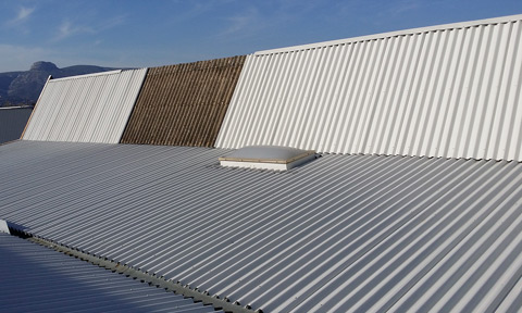 découvrez la surtoiture, une solution efficace pour rénover votre toiture tout en améliorant l'isolation de votre maison. optez pour cette technique innovante qui renforce la durabilité de votre toiture et réduit vos factures d'énergie.