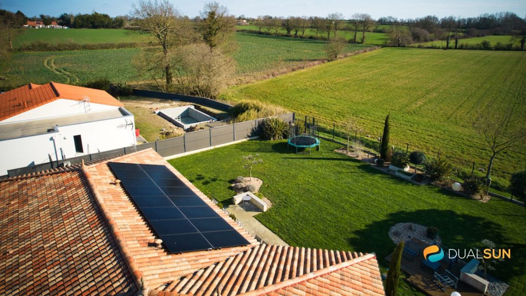découvrez les tarifs compétitifs des installations photovoltaïques en france. informez-vous sur les coûts, les aides financières et les avantages de l'énergie solaire pour faire le meilleur choix pour votre projet.