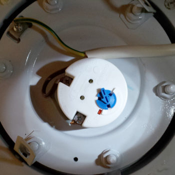 découvrez tout ce qu'il faut savoir sur la température du ballon d'eau chaude : les réglages idéaux, l'impact sur votre confort et vos factures, ainsi que des conseils pratiques pour optimiser son efficacité.