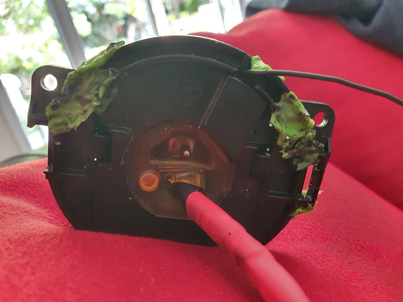 découvrez comment tester la batterie de votre velux solaire pour garantir son efficacité et prolonger sa durée de vie. suivez nos conseils pratiques et optimisez le fonctionnement de votre système de fenêtre de toit.