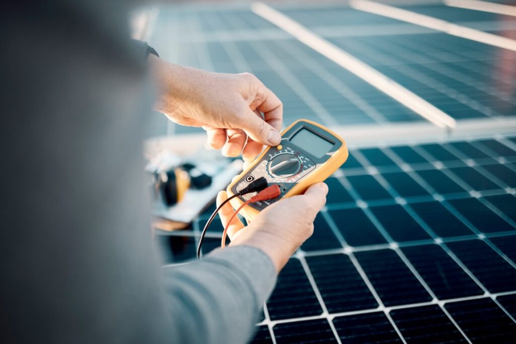découvrez comment tester efficacement un régulateur solaire pour maximiser la performance de vos systèmes photovoltaïques. suivez nos conseils et astuces pour garantir une charge optimale de vos batteries solaires.