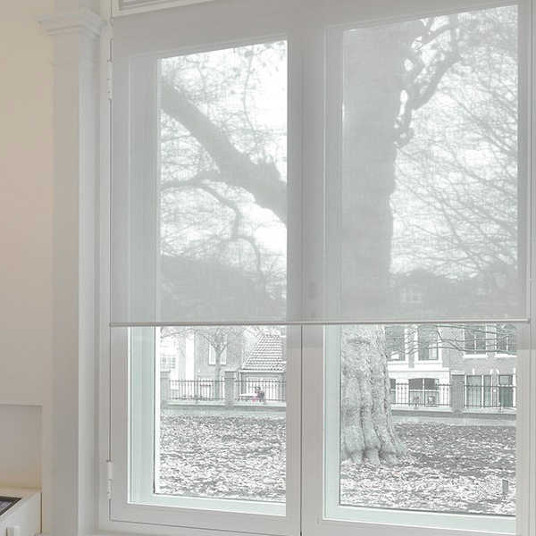 découvrez le tissu solaire, une innovation textile conçue pour bloquer les rayons uv tout en offrant confort et style. parfait pour des vêtements, accessoires ou décorations, il protège votre peau tout en ajoutant une touche moderne à votre garde-robe.