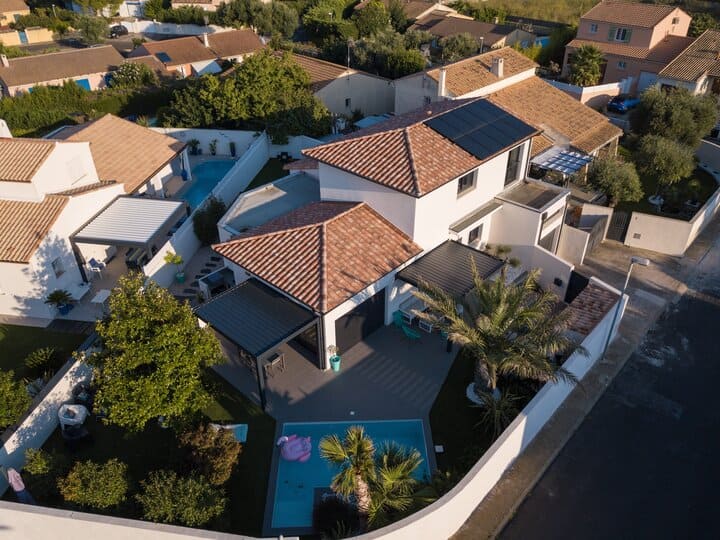 découvrez toit facile irfts, la solution idéale pour simplifier vos projets de toiture. profitez de conseils d'experts, de matériaux de qualité et d'un service adapté à vos besoins pour réaliser vos travaux en toute sérénité.