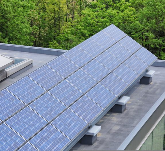 découvrez les avantages du toit photovoltaïque pour produire de l'énergie renouvelable chez vous. économisez sur vos factures d'électricité et contribuez à la transition énergétique tout en valorisant votre patrimoine.