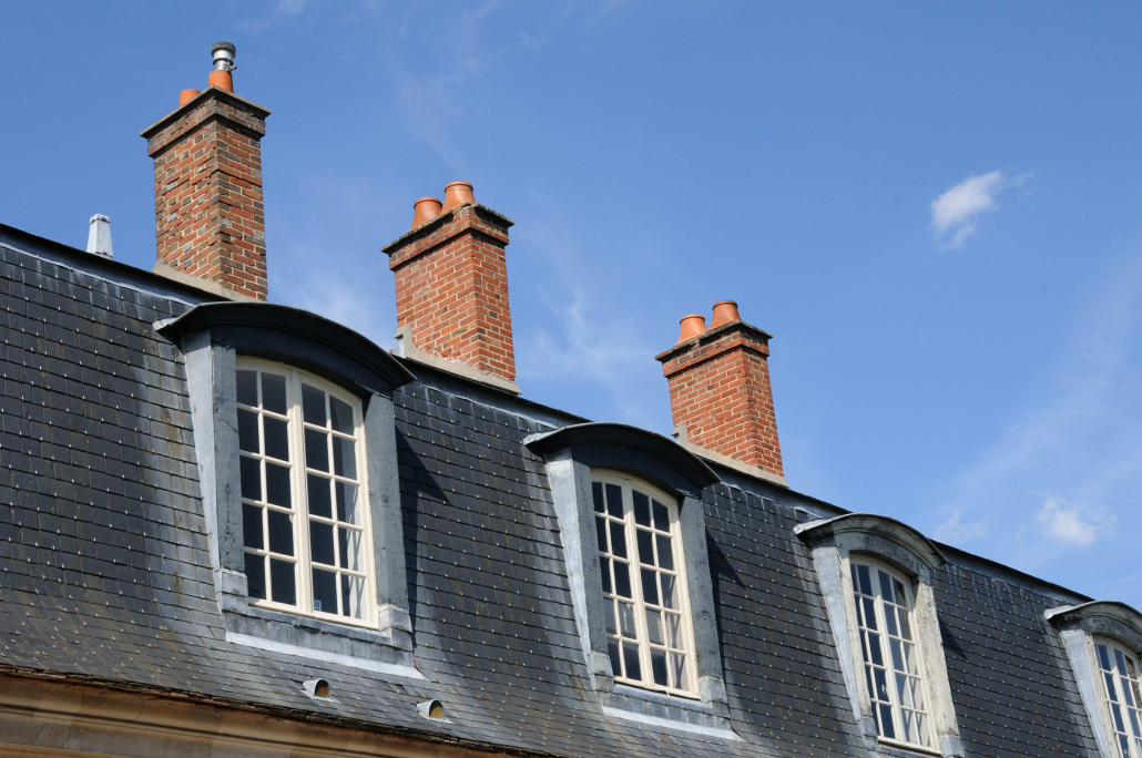 découvrez tout ce que vous devez savoir sur la toiture : types de matériaux, conseils d'entretien, astuces pour choisir le bon professionnel et les dernières tendances en matière d'isolation et d'esthétique. assurez la durabilité et la sécurité de votre habitation grâce à une toiture de qualité.