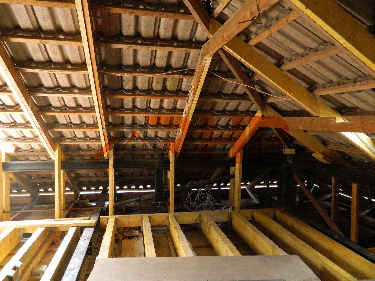 découvrez les avantages et caractéristiques de la toiture 4 pans, une solution élégante et fonctionnelle pour vos projets de construction. apprenez comment cette architecture unique peut améliorer l'esthétique et la performance énergétique de votre maison.