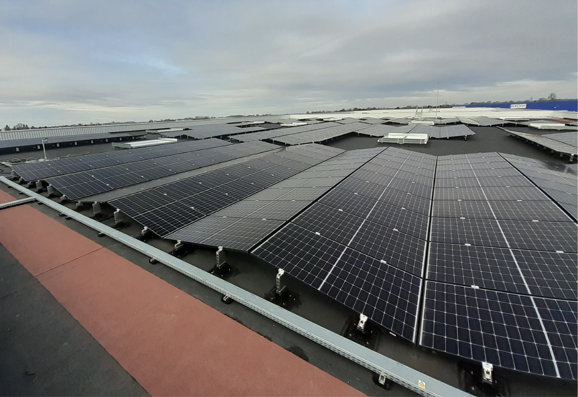 découvrez les avantages d'une toiture photovoltaïque pour votre maison : économie d'énergie, respect de l'environnement et valorisation de votre bien. optez pour une solution durable et rentable qui transforme votre toit en source d'énergie renouvelable.