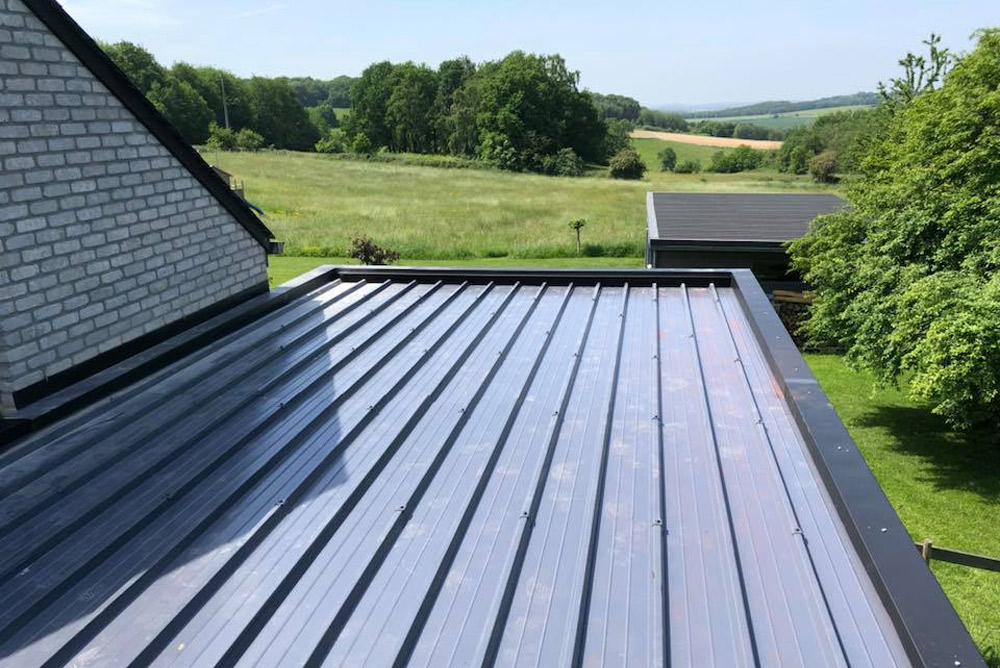 découvrez tout ce qu'il faut savoir sur la toiture plate : ses avantages, ses inconvénients, les matériaux adaptés et des conseils pour l'installation et l'entretien. optez pour une solution esthétique et moderne pour votre maison.