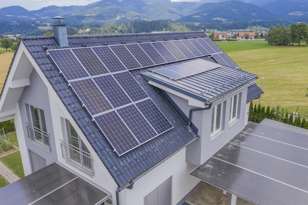 découvrez comment bénéficier d'une toiture solaire gratuite pour réduire vos factures d'électricité et contribuer à la protection de l'environnement. informez-vous sur les démarches, les aides financières disponibles et les avantages d'une installation photovoltaïque sans coût initial.