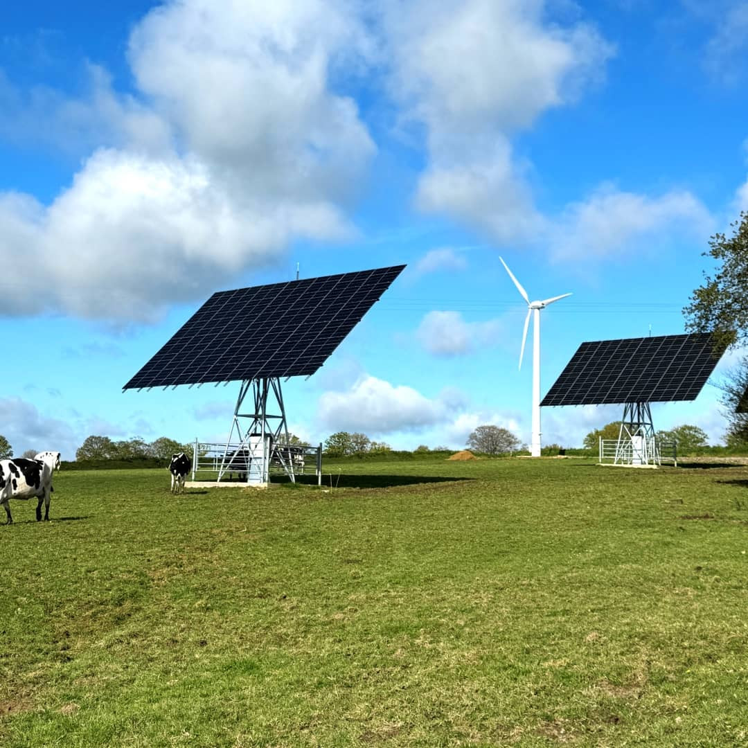 découvrez comment un tracker solaire optimise la production d'énergie en suivant la trajectoire du soleil. maximisez l'efficacité de vos panneaux solaires et réduisez votre facture d'électricité grâce à cette technologie innovante.