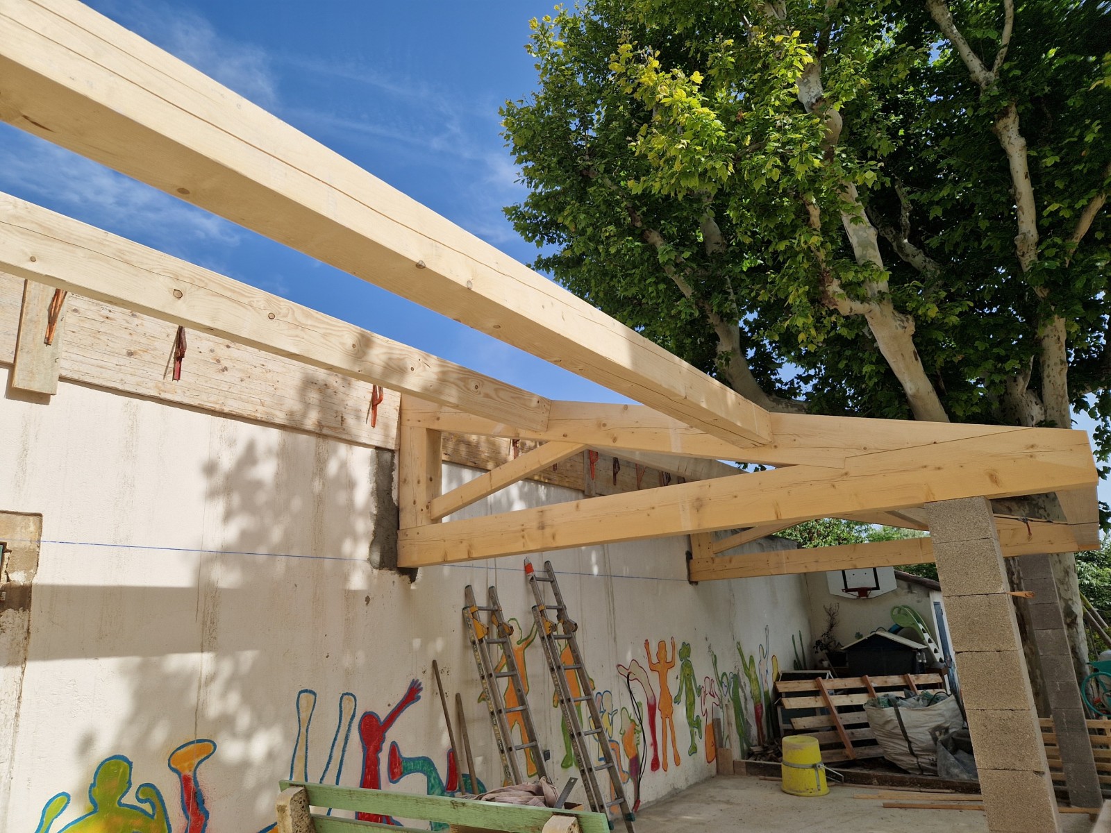 découvrez comment identifier, réparer et entretenir vos tuiles cassées pour garantir l'étanchéité et la durabilité de votre toiture. suivez nos conseils pratiques et techniques pour préserver l'intégrité de votre habitat.