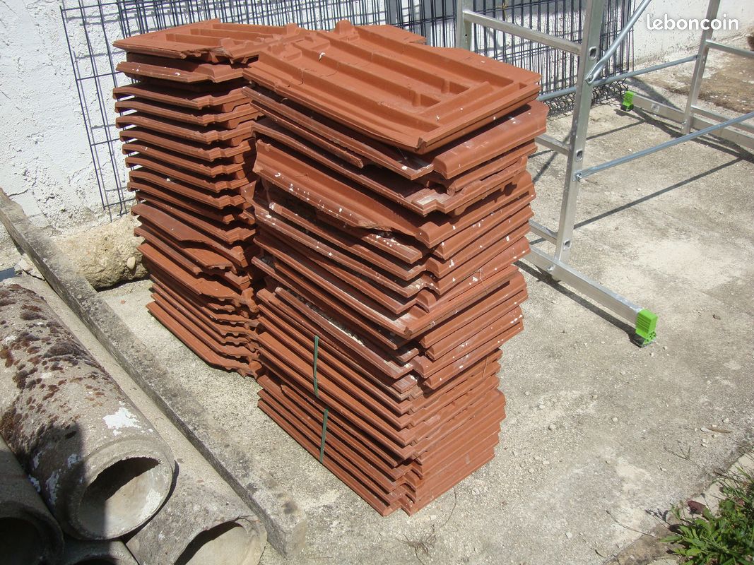 découvrez les tuiles koramic, alliant esthétique et performance pour une toiture durable. explorez notre large gamme de modèles et de couleurs, idéale pour sublimer votre maison tout en garantissant une excellente protection contre les intempéries.