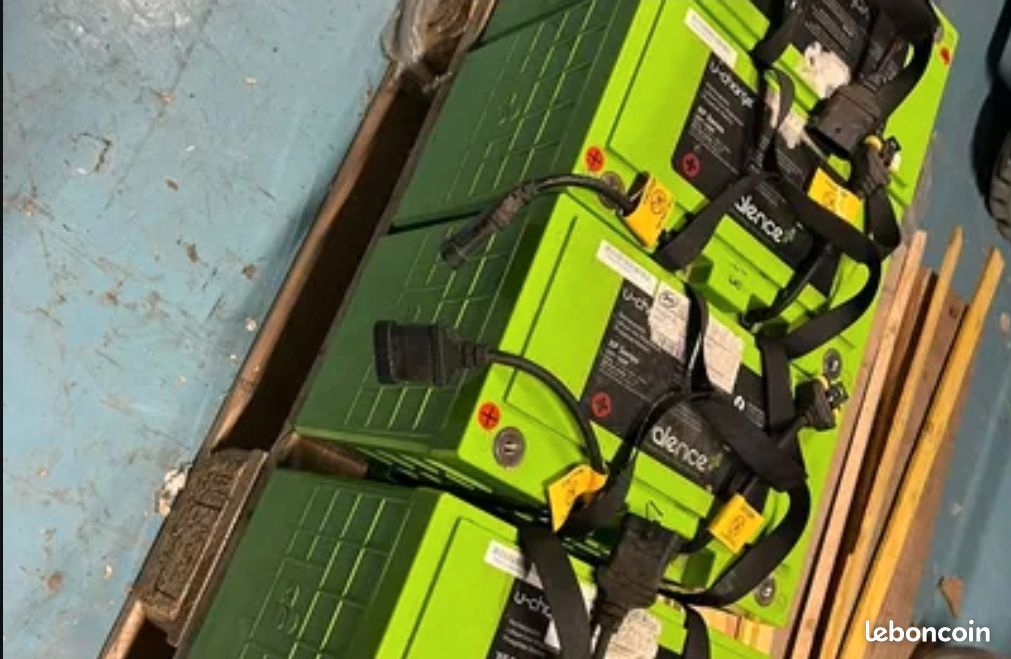 découvrez tout sur valence u27, la plateforme dédiée aux jeunes talents du football à valence. suivez les actualités, les performances et les événements de cette équipe prometteuse qui façonne l'avenir du sport local.