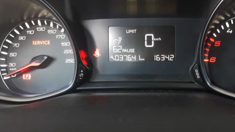 découvrez le voyant ds3 : ses significations, son importance et comment réagir face à son allumage. restez informé pour assurer la sécurité et le bon fonctionnement de votre véhicule.