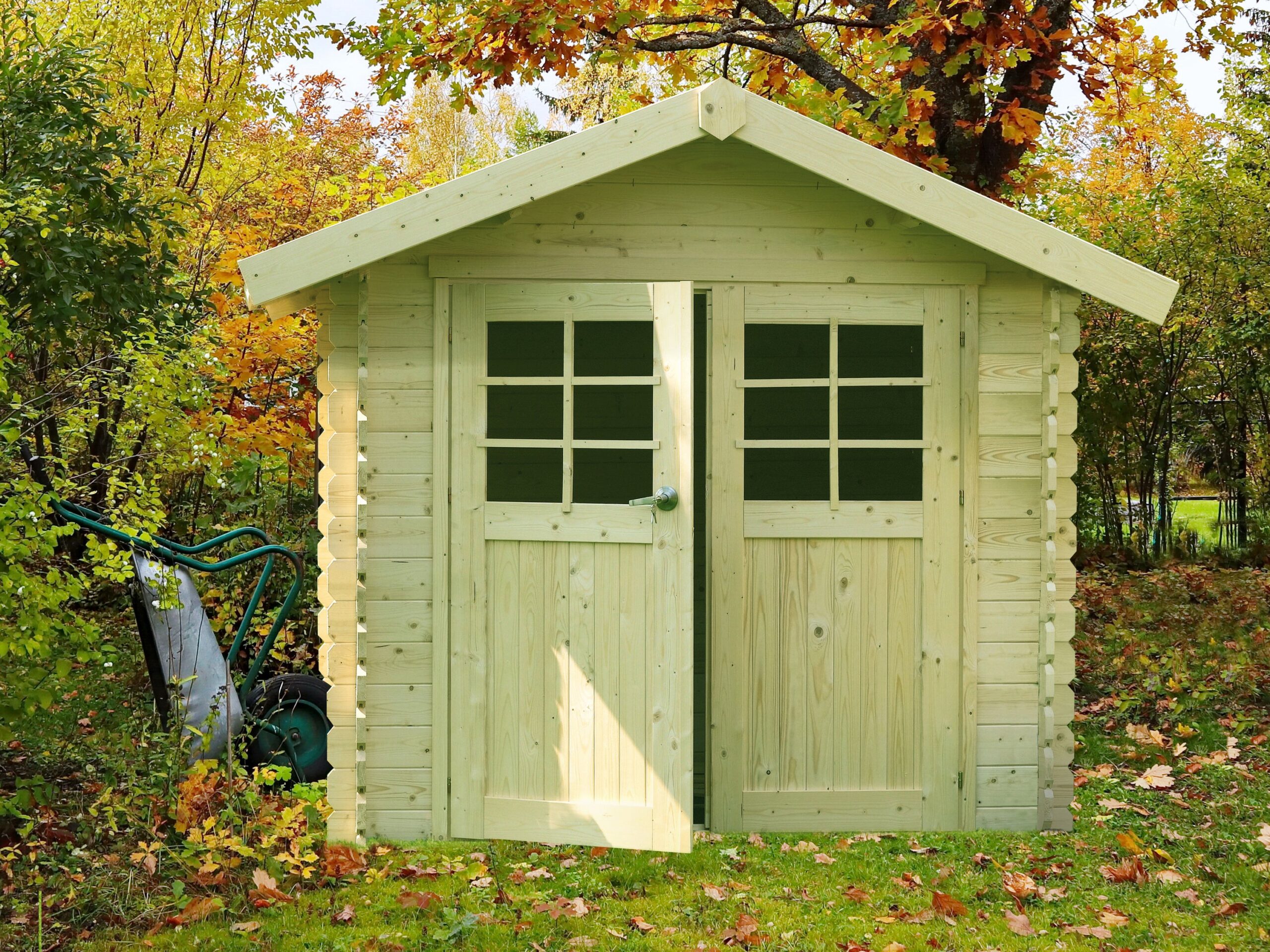 découvrez notre sélection d'abris de jardin élégants et fonctionnels, idéaux pour le rangement d'outils, de mobilier extérieur ou même comme espace de loisirs. transformez votre jardin en un havre de paix avec nos abris de haute qualité, adaptés à tous les styles et tous les besoins.