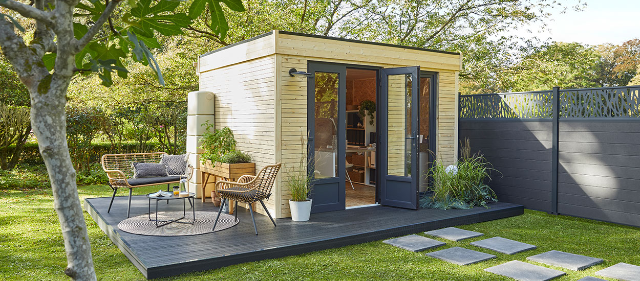 découvrez comment créer votre propre abri de jardin diy avec nos conseils pratiques, astuces de construction et idées créatives. transformez votre espace extérieur en un lieu de rangement fonctionnel et esthétique, adapté à vos besoins!