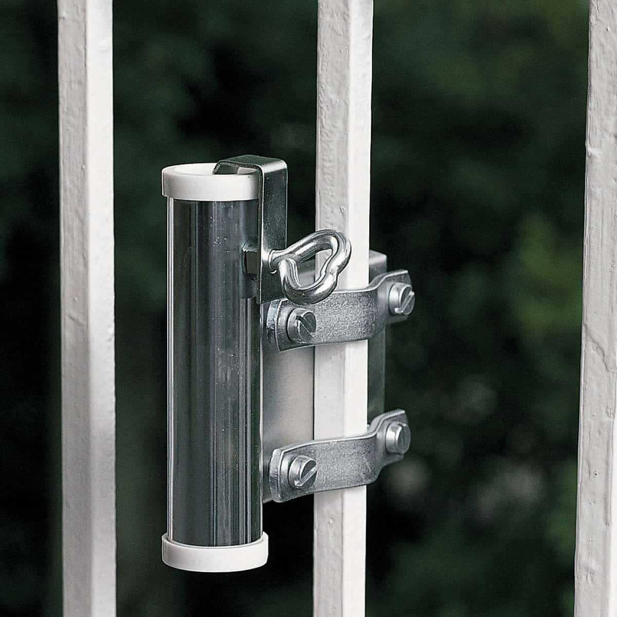 découvrez notre sélection d'accroches parasol, conçues pour maintenir votre parasol en toute sécurité même par temps venteux. profitez de vos journées en extérieur sans souci grâce à nos solutions pratiques et robustes.