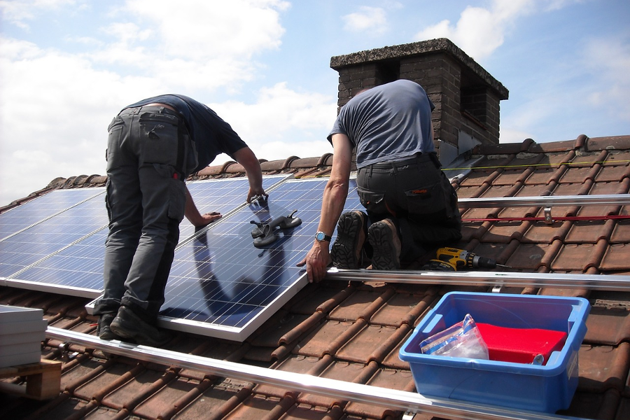 découvrez l'aérovoltaïque, une technologie innovante qui combine l'énergie solaire et l'économie d'énergie en utilisant l'air comme conducteur. apprenez comment cette solution durable peut transformer votre manière de consommer l'énergie et contribuer à la transition énergétique.