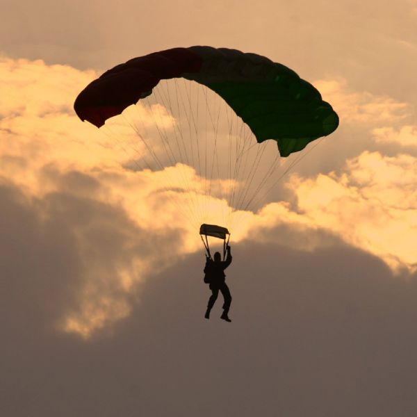 découvrez l'importance essentielle de l'air dans notre environnement et notre santé. explorez les différents aspects de la qualité de l'air, son impact sur le climat et les mesures à prendre pour préserver cet élément vital de la nature.