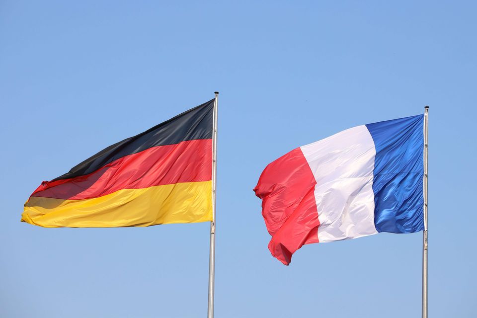 découvrez l'allemagne, un pays riche en histoire, en culture et en paysages variés. explorez ses villes dynamiques, ses sites historiques emblématiques et sa délicieuse cuisine. que vous soyez amateur d'art, passionné d'architecture ou aventurier en quête de nature, l'allemagne a quelque chose à offrir pour tous les goûts.