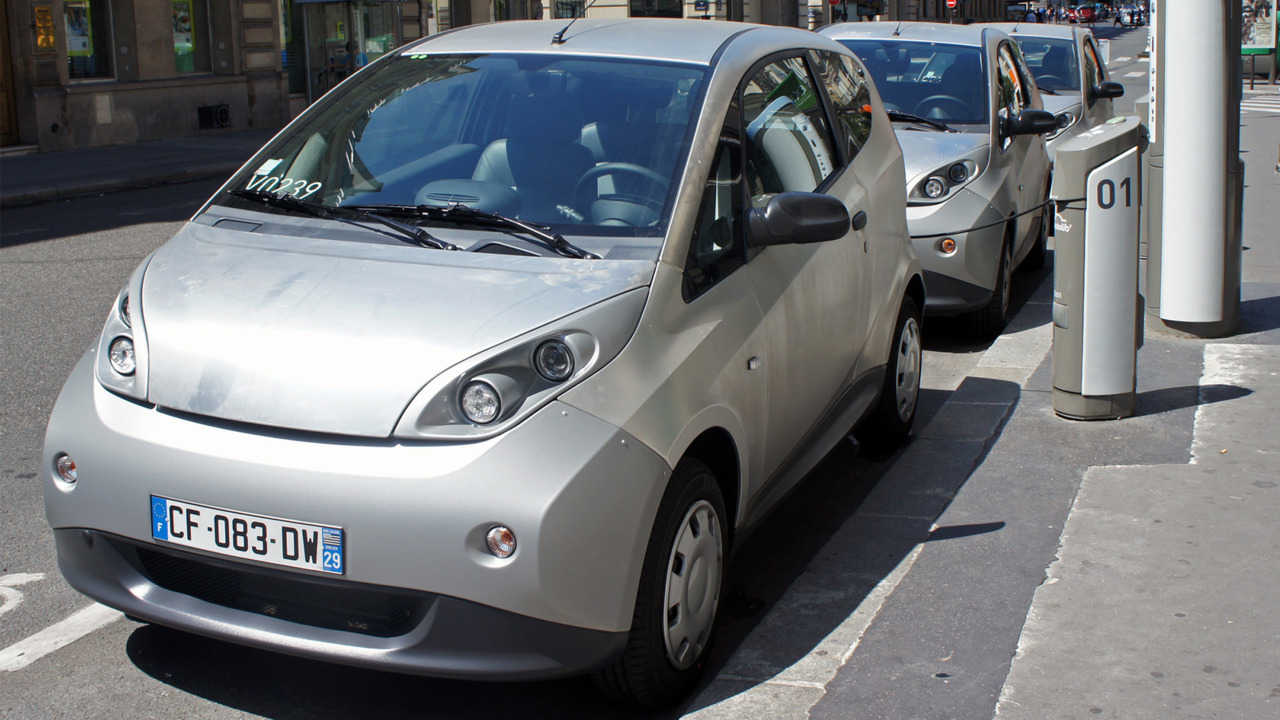 découvrez autolib, le service innovant de location de voitures électriques en libre-service. profitez d'une mobilité éco-responsable et pratique, disponible 24/7 dans votre ville. réservez facilement votre véhicule et participez à la transition énergétique tout en vous déplaçant confortablement!