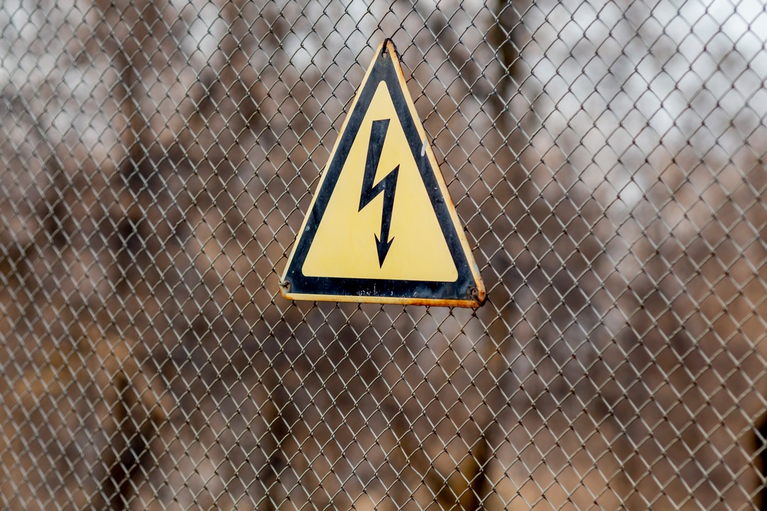 découvrez notre guide complet sur les avis concernant les clôtures électriques. des témoignages d'utilisateurs, des conseils d'installation et les meilleures options du marché pour sécuriser votre propriété efficacement.