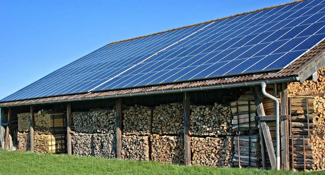 découvrez notre avis complet sur les hangars photovoltaïques : avantages, inconvénients et performances. informez-vous sur cette solution d'énergie renouvelable qui transforme vos espaces de stockage en sources d'énergie durables.