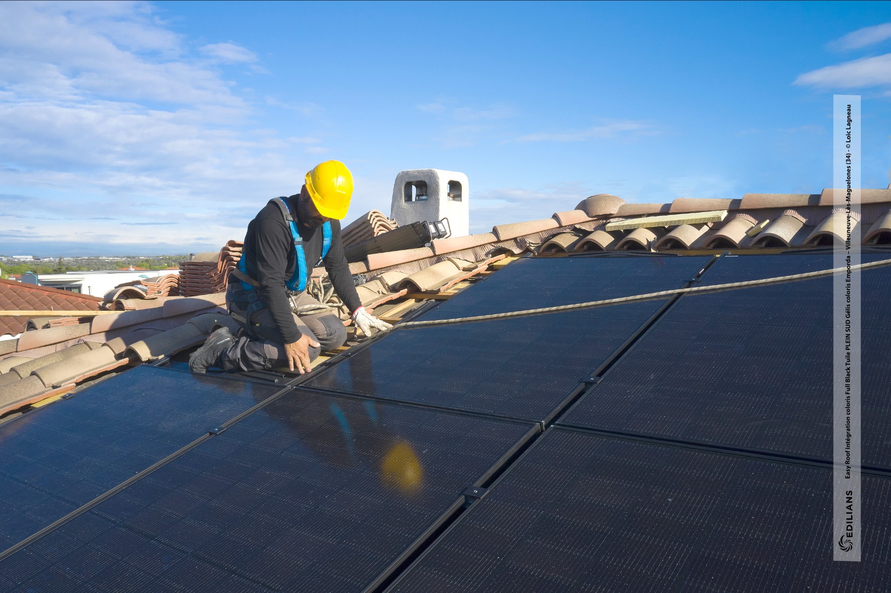 découvrez notre guide complet sur les avis concernant les tuiles photovoltaïques. informez-vous sur leur efficacité, avantages, inconvénients et retours d'expérience pour faire le meilleur choix pour votre installation solaire.