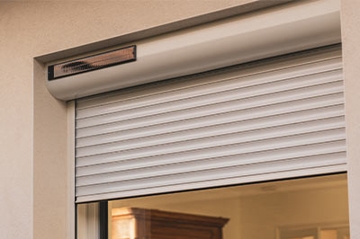 découvrez notre avis sur les volets roulants solaires : performance, avantages, inconvénients et conseils pour choisir le meilleur modèle adapté à vos besoins. profitez d'une solution éco-responsable tout en améliorant le confort de votre habitat.