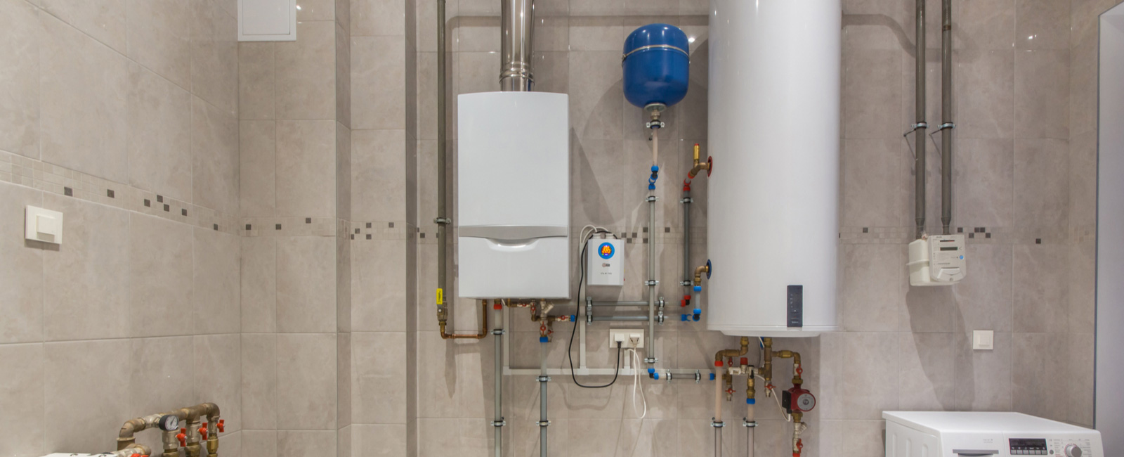 découvrez notre ballon d'eau chaude de 300 litres, conçu pour offrir une performance optimale et un confort inégalé. idéal pour les foyers nombreux, ce ballon garantit un approvisionnement en eau chaude instantané et régulier. optez pour une solution éco-énergétique et fiable pour vos besoins quotidiens en eau chaude.