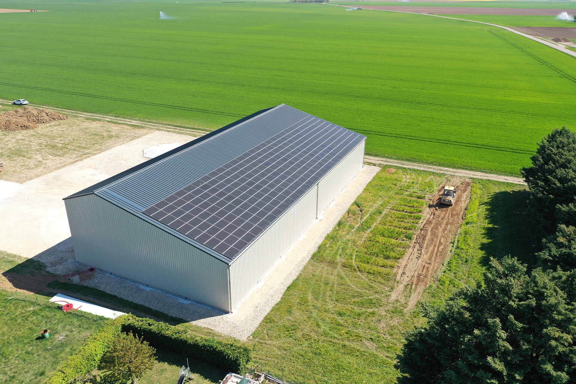 découvrez les bâtiments photovoltaïques, une solution innovante alliant architecture durable et production d'énergie verte. optimisez votre consommation tout en préservant l'environnement avec des installations solaires performantes.