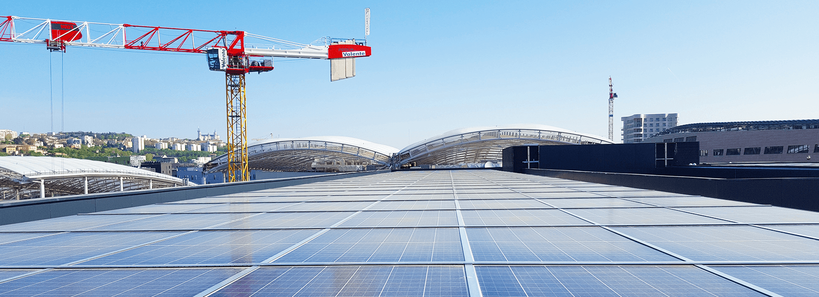 découvrez le concept innovant du bâtiment photovoltaïque participatif, une solution écologique qui permet à chacun de s’impliquer dans la production d'énergie solaire. rejoignez un projet collaboratif où investissement et durabilité se rencontrent pour transformer l'avenir énergétique des collectivités.