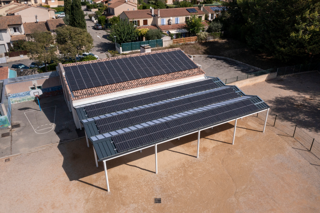 découvrez comment les bâtiments photovoltaïques solidaires contribuent à une énergie durable et accessible pour tous, tout en favorisant l'entraide et la coopération au sein des communautés.