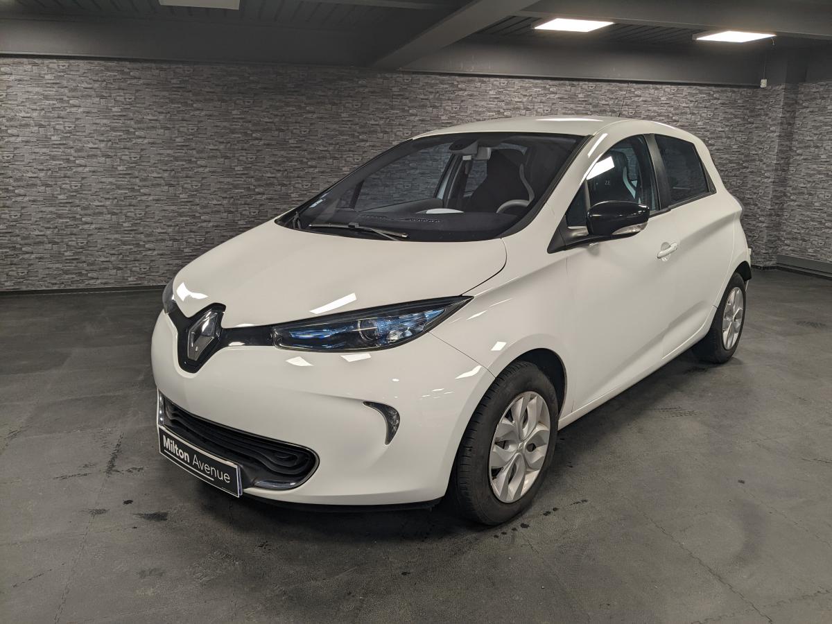 découvrez notre sélection de batteries pour renault zoe, offrant performance et longévité. optimisez l'autonomie de votre véhicule électrique avec nos solutions de recharge adaptées à vos besoins.