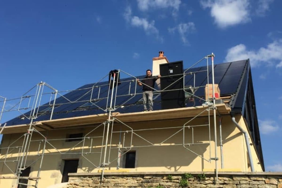 découvrez bfc solaire, votre expert en solutions photovoltaïques. profitez d'une énergie renouvelable et durable pour vos projets résidentiels et professionnels. optimisez votre consommation énergétique tout en préservant l'environnement grâce à nos installations solaires à la pointe de la technologie.