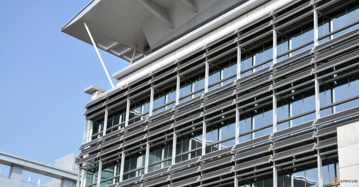 découvrez les technologies bipv (building-integrated photovoltaics) qui intègrent des panneaux solaires directement dans les structures des bâtiments, alliant efficacité énergétique et esthétique. explorez les avantages, les applications et les innovations de ce système durable pour un avenir plus vert.