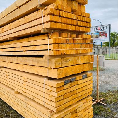 découvrez notre sélection de bois de charpente de haute qualité, idéale pour vos projets de construction et de rénovation. offrant durabilité et résistance, nos matériaux sont spécialement choisis pour assurer la solidité de vos structures. profitez de conseils d'experts et de solutions sur mesure pour tous vos besoins en charpente.