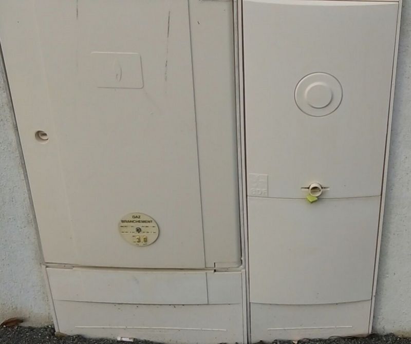 découvrez notre sélection de boîtiers edf, idéaux pour vos installations électriques. protégez vos équipements tout en assurant une distribution optimale de l'énergie. faciles à installer et conformes aux normes de sécurité, nos boîtiers sont conçus pour répondre à tous vos besoins.