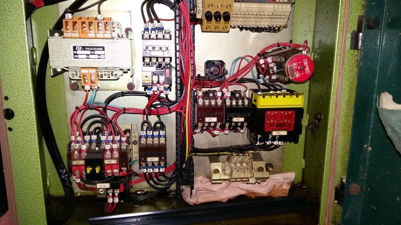 découvrez tout sur le branchement 220-380 : conseils, astuces et informations techniques pour optimiser votre installation électrique. assurez-vous de la sécurité et de l'efficacité de vos connexions électriques avec nos guides pratiques.