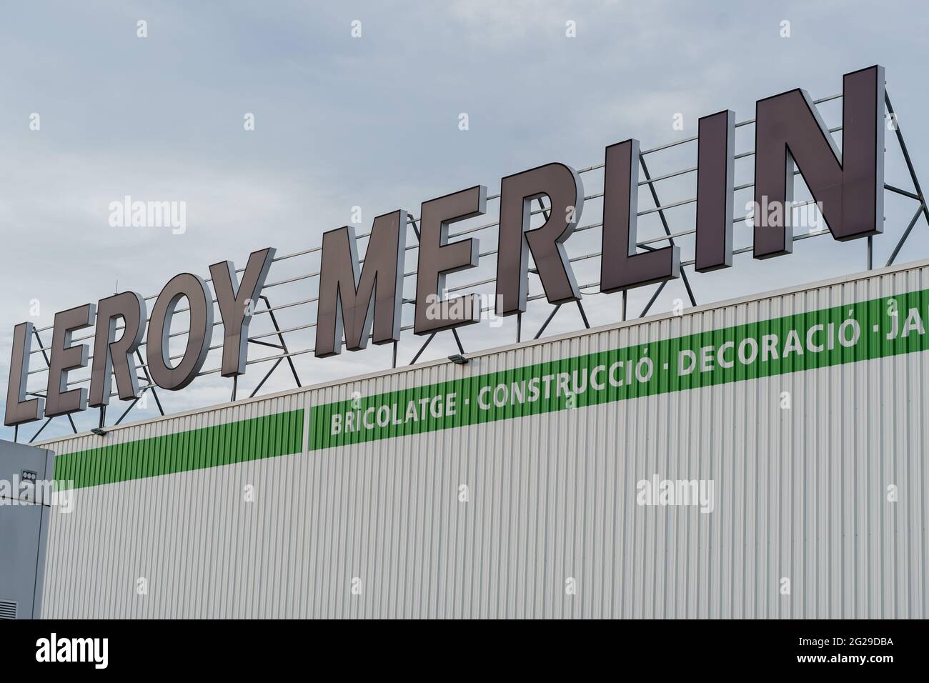 découvrez les meilleures astuces de bricolage en espagne ! transformez votre maison avec des conseils pratiques, des idées créatives et des projets diy adaptés à tous les niveaux. plongez dans l'univers du bricolage espagnol et inspirez-vous pour vos prochaines réalisations.