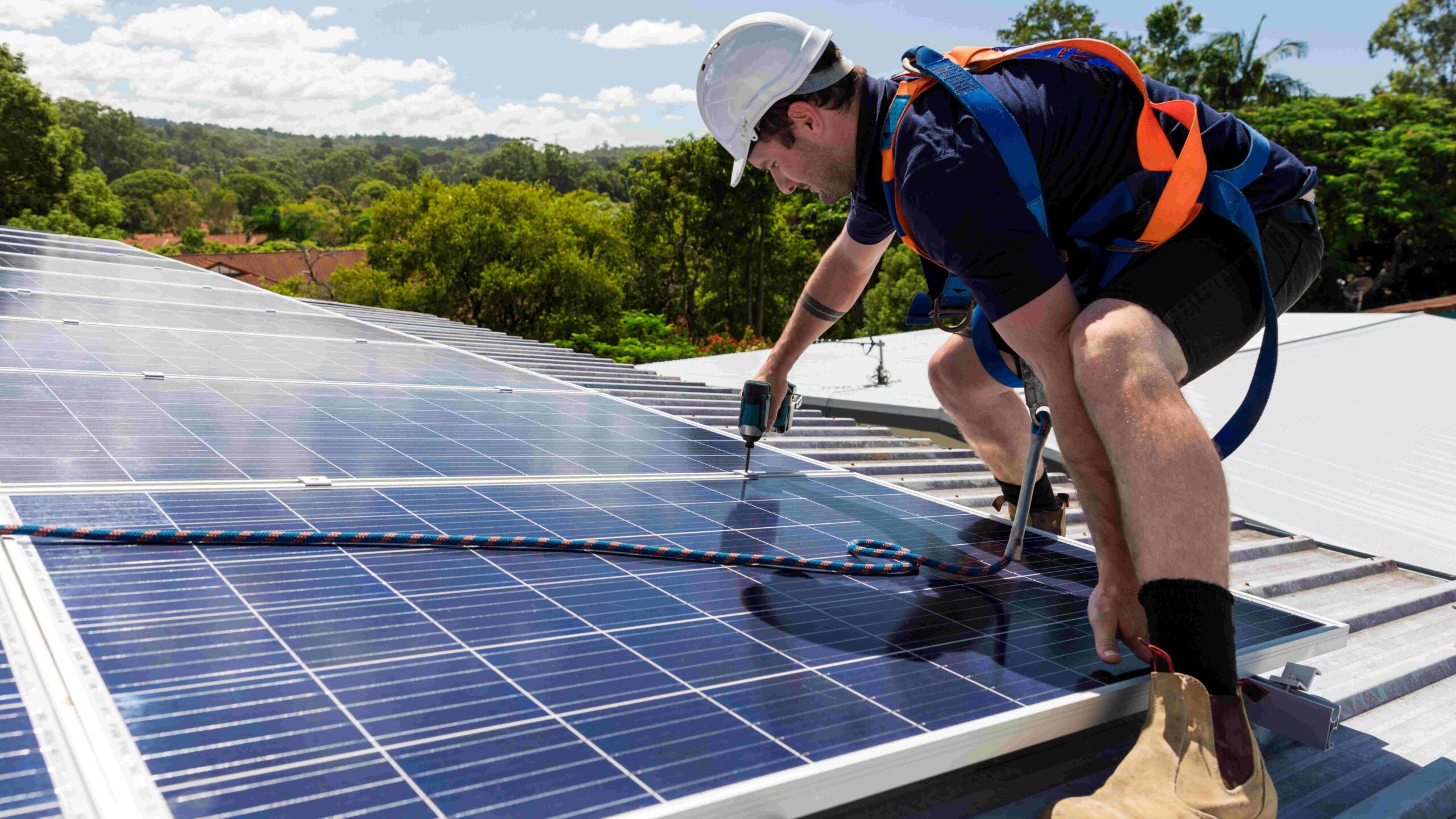 découvrez nos guides sur les certifications des panneaux solaires, comprenant les normes, les processus et les avantages pour assurer la qualité et la fiabilité de vos installations photovoltaïques.