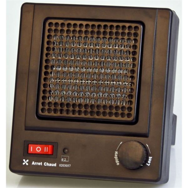 découvrez notre gamme de chauffages 12v norauto, idéaux pour garder votre véhicule au chaud durant les trajets. compact et efficace, ce chauffage s'adapte parfaitement à vos besoins en matière de confort. profitez d'un chauffage d'appoint pratique pour vos voyages et déplacements, garanti par la qualité norauto.