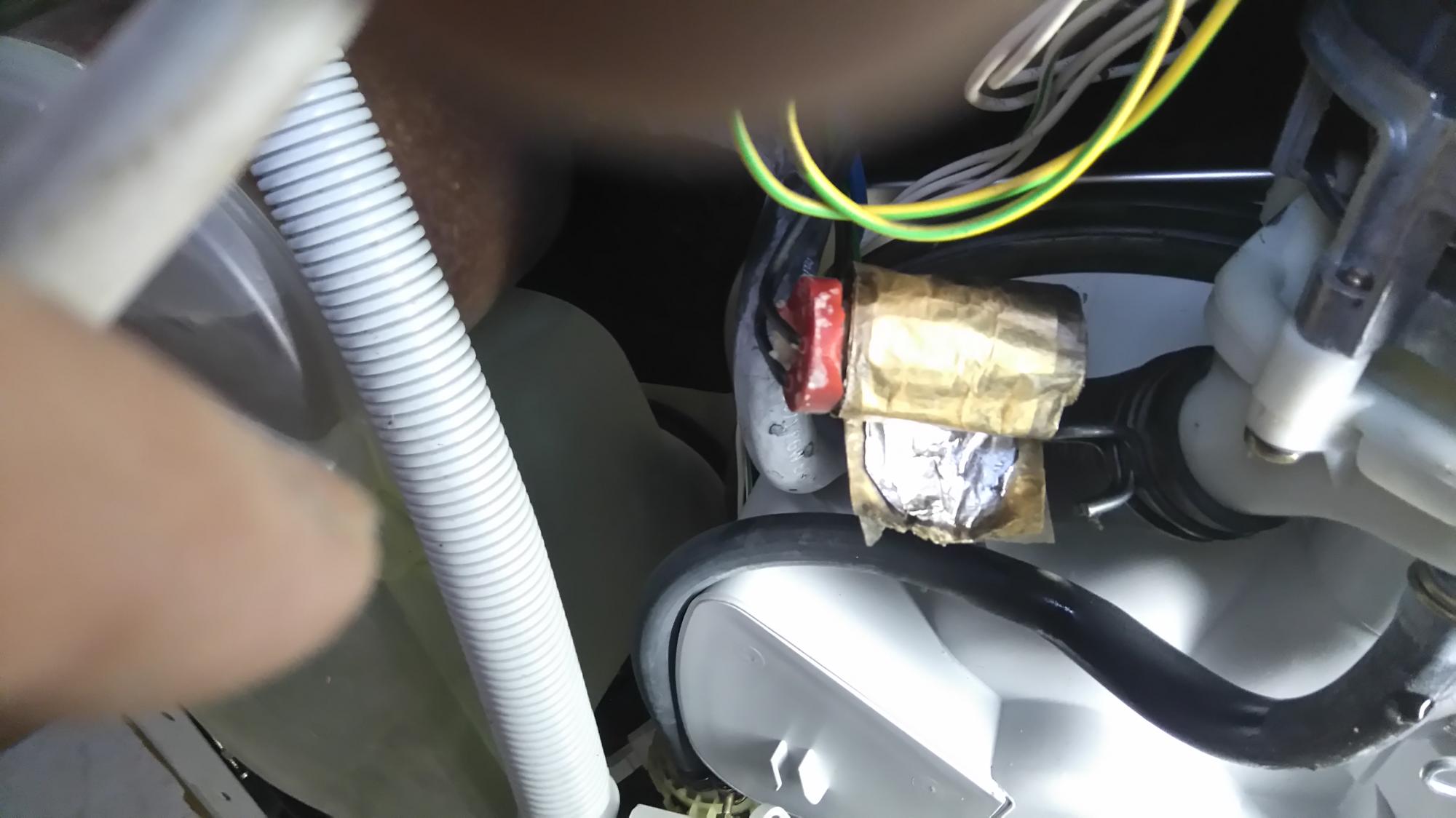 découvrez comment le chauffage de votre lave-vaisselle améliore l'efficacité de nettoyage et réduit la consommation d'énergie. obtenez des conseils d'entretien pour optimiser ses performances et prolonger sa durée de vie.