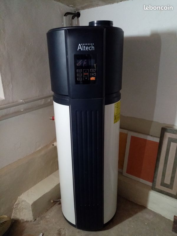 découvrez le chauffe-eau altech bt200i, une solution innovante et économe en énergie pour vos besoins en eau chaude. avec sa technologie avancée et son design compact, il s'intègre parfaitement dans tous les espaces tout en offrant une performance optimale. profitez d'une eau chaude instantanée et d'une installation facile grâce à ce modèle performant et fiable.