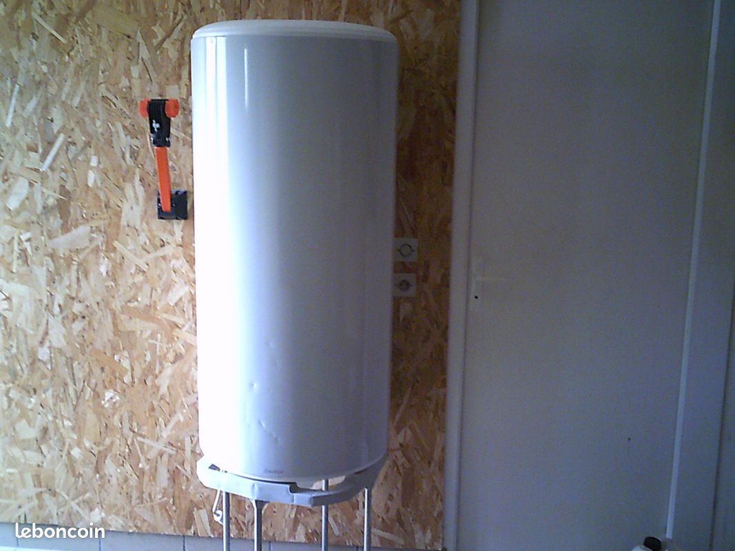 découvrez le chauffe-eau sauter de 200 litres, idéal pour répondre à vos besoins en eau chaude. performance, fiabilité et efficacité énergétique sont au rendez-vous. profitez d'une eau à température constante pour tout votre foyer tout en réalisant des économies sur votre consommation.