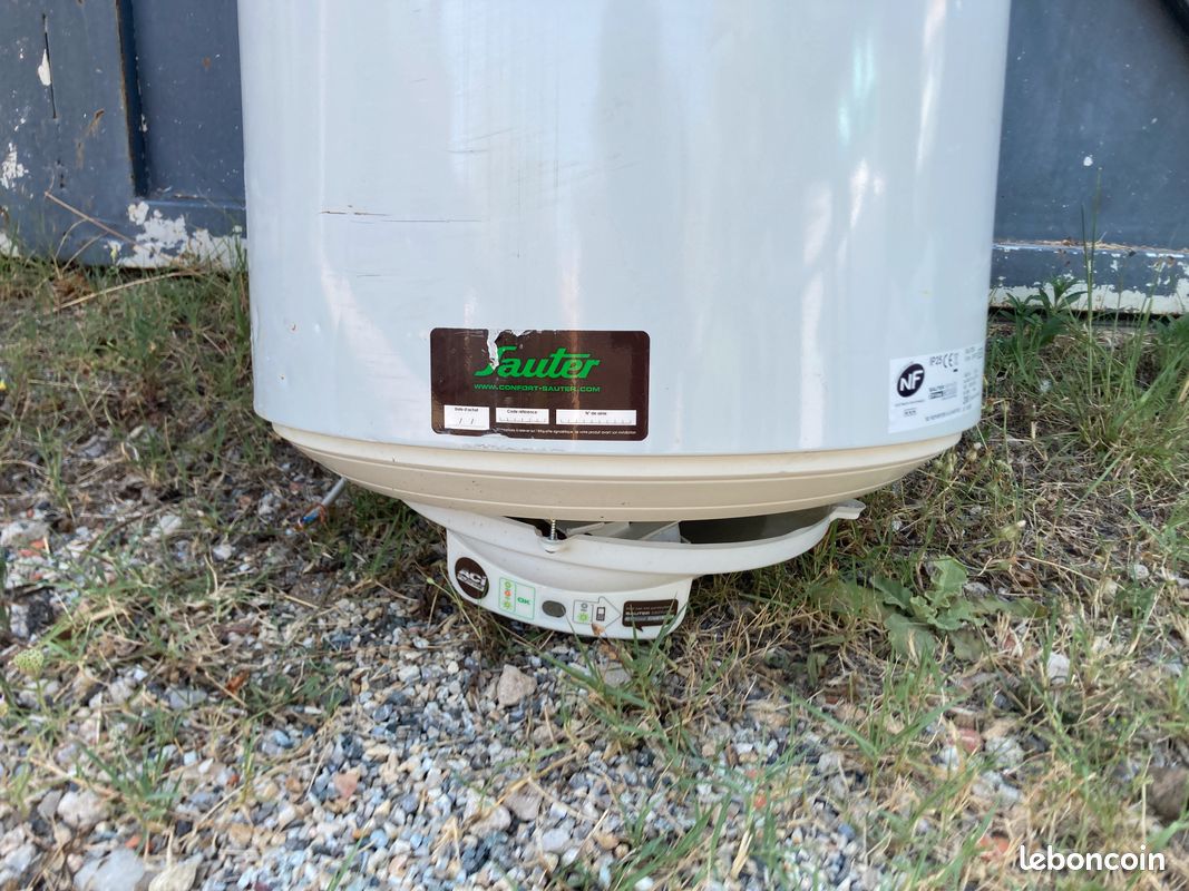 découvrez le chauffe-eau sauter de 200 litres, idéal pour répondre à tous vos besoins en eau chaude. performant, fiable et économe en énergie, il assure un confort optimal pour votre foyer tout en s'intégrant facilement à votre espace. optez pour la qualité et la durabilité avec le chauffe-eau sauter.