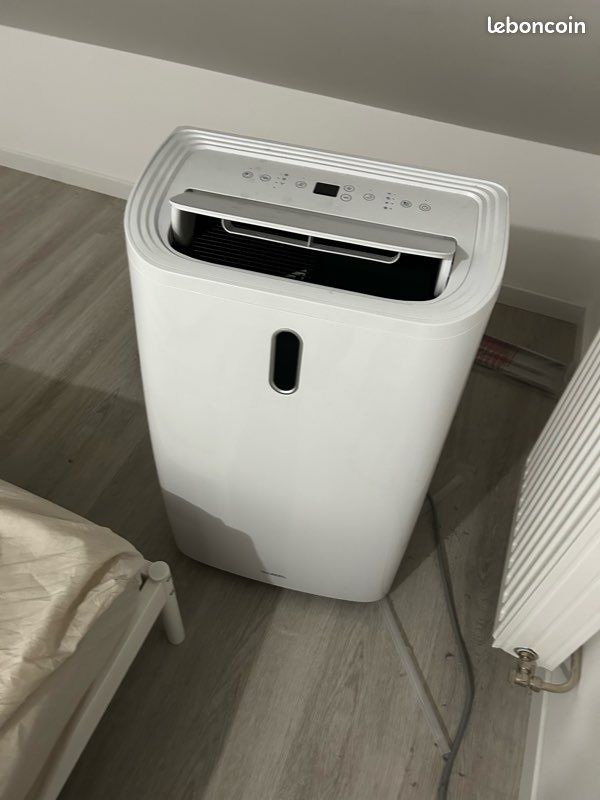 découvrez nos solutions de climatisation adaptées pour des espaces jusqu'à 50m². profitez d'un confort optimal tout en maîtrisant votre consommation d'énergie. idéal pour les maisons, appartements ou bureaux.