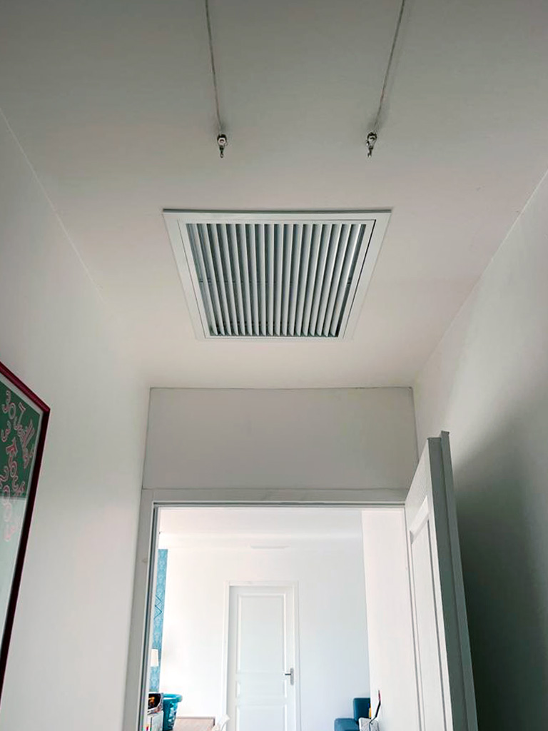 découvrez nos solutions de climatisation pour couloirs, alliant confort et efficacité énergétique. optimisez la température de vos espaces de circulation avec nos appareils modernes et discrets.